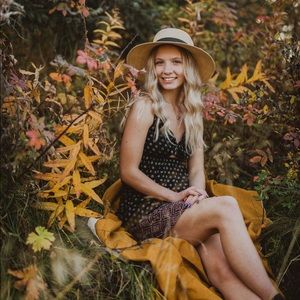 Meet your Posher, Mya